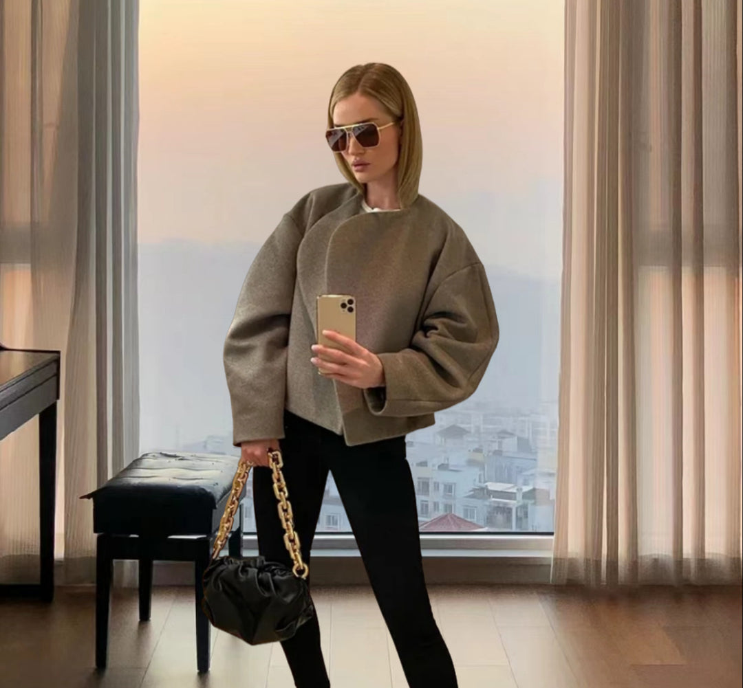 Damen Oversized Blazer mit asymmetrischem Design und eleganter Drapierung EB