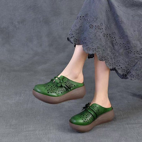 Damen Bequeme Clogs mit modischem Blüten-Detail EB