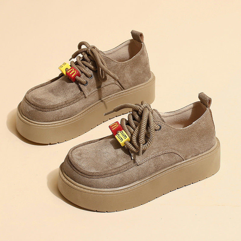 Damen Plateau-Schnürschuhe aus Wildleder mit attraktiven Details EB