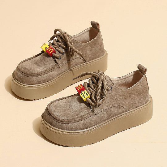 Damen Plateau-Schnürschuhe aus Wildleder mit attraktiven Details EB