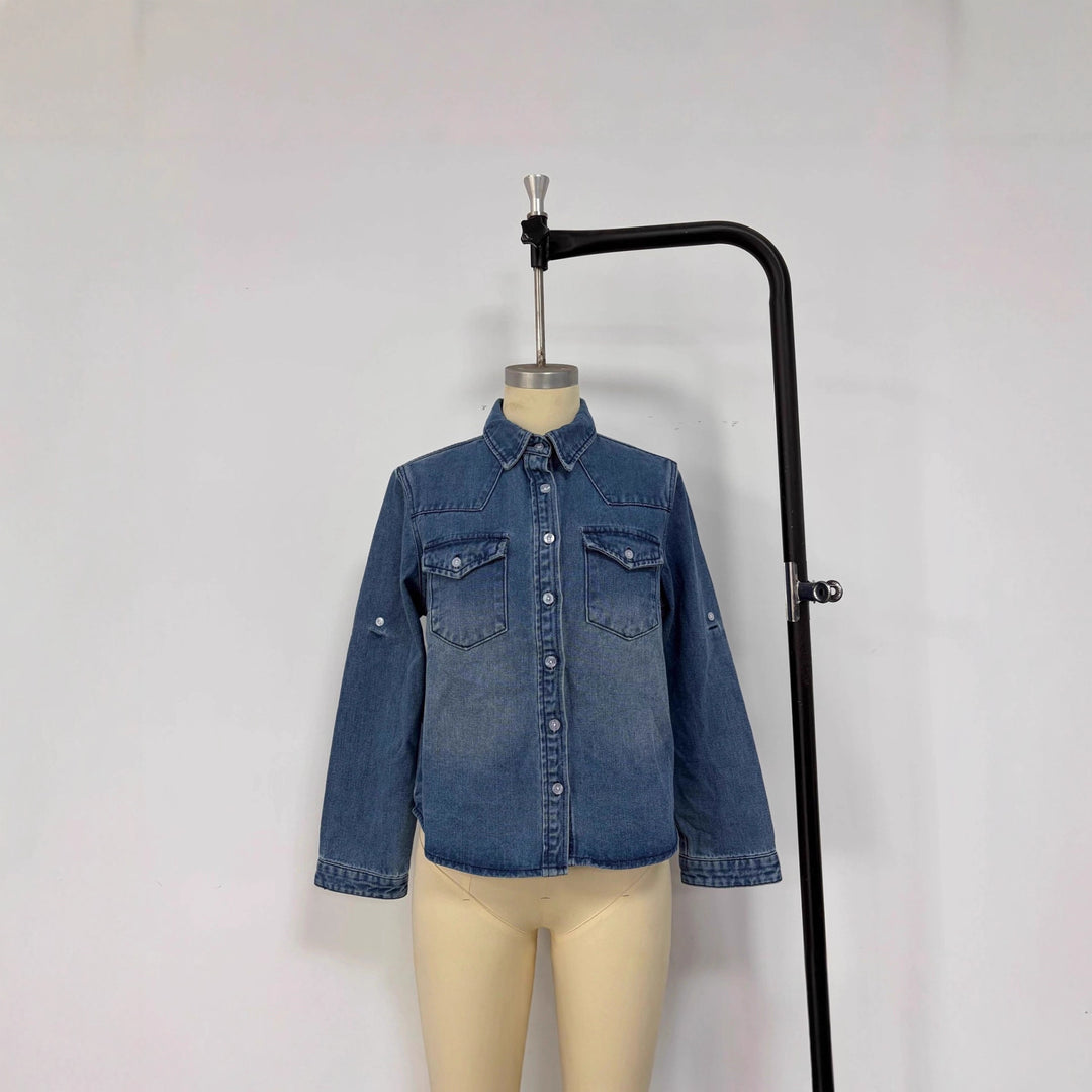 Damen lässige Denim-Bluse mit aufgesetzten Taschen und leicht tailliertem Schnitt EB