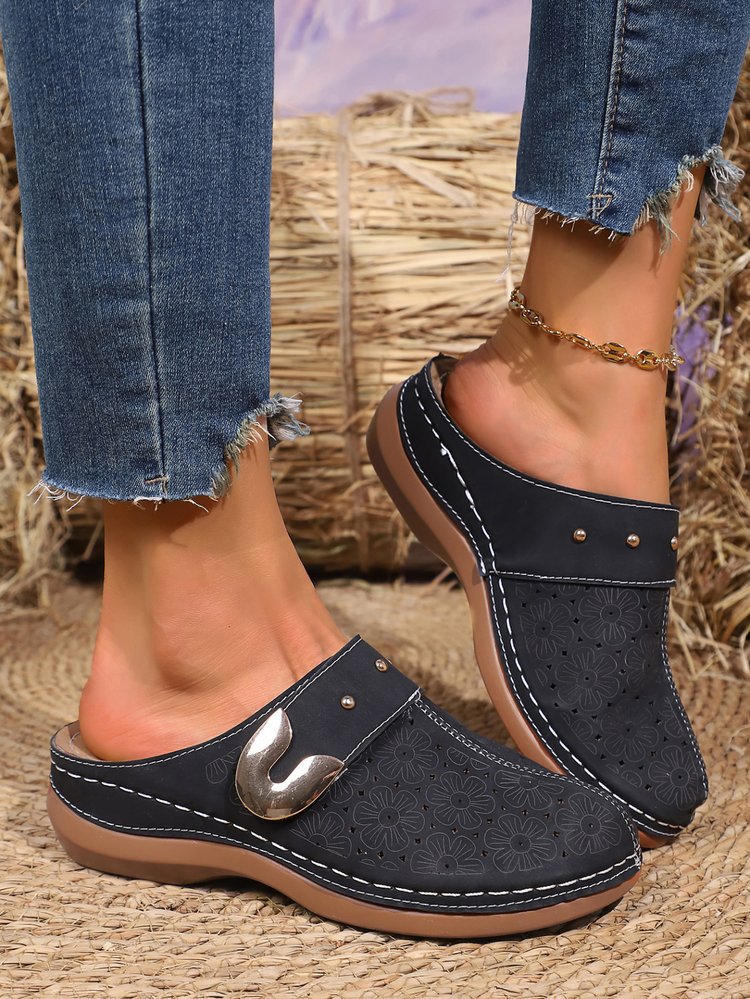 Damen Komfortable und stilvolle Clogs mit floralem Design EB