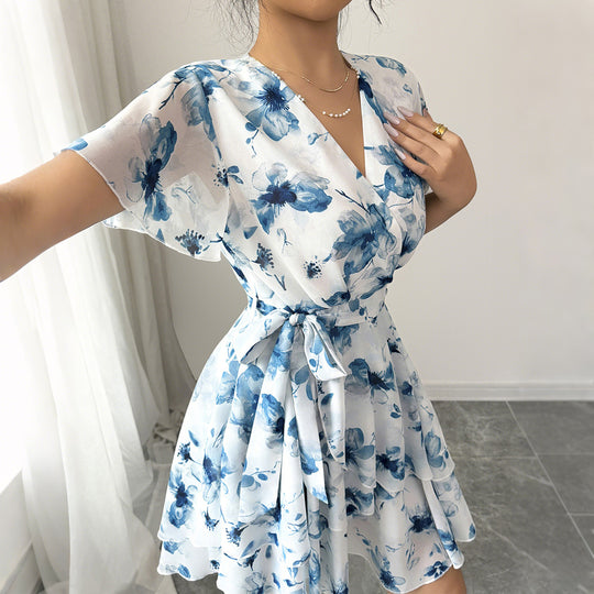Damen Wickelkleid mit floralem Muster und schwingendem Rock EB