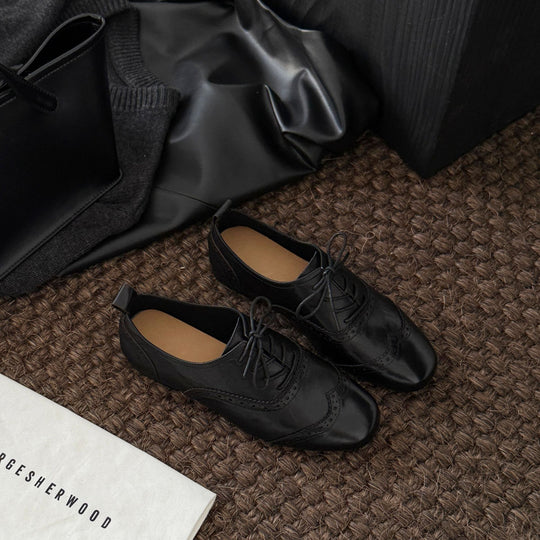 Damen Elegante Schnürschuhe mit modischem Lochmuster und hochwertigem Leder EB