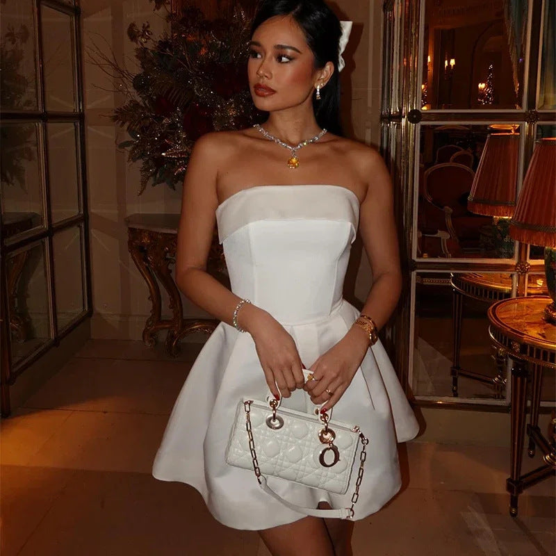 Damen Trägerloses Cocktailkleid mit elegantem Rüschensaum EB