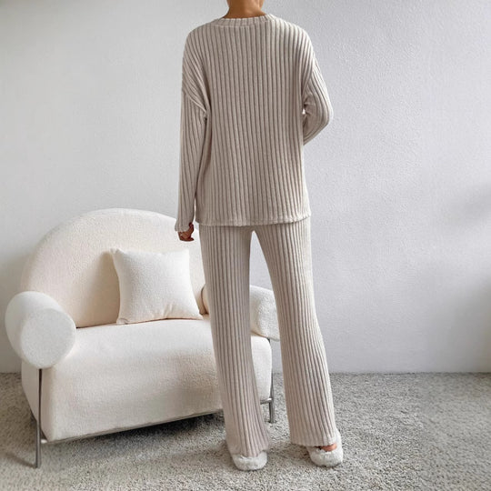 Damen gemütlicher Strickanzug EB