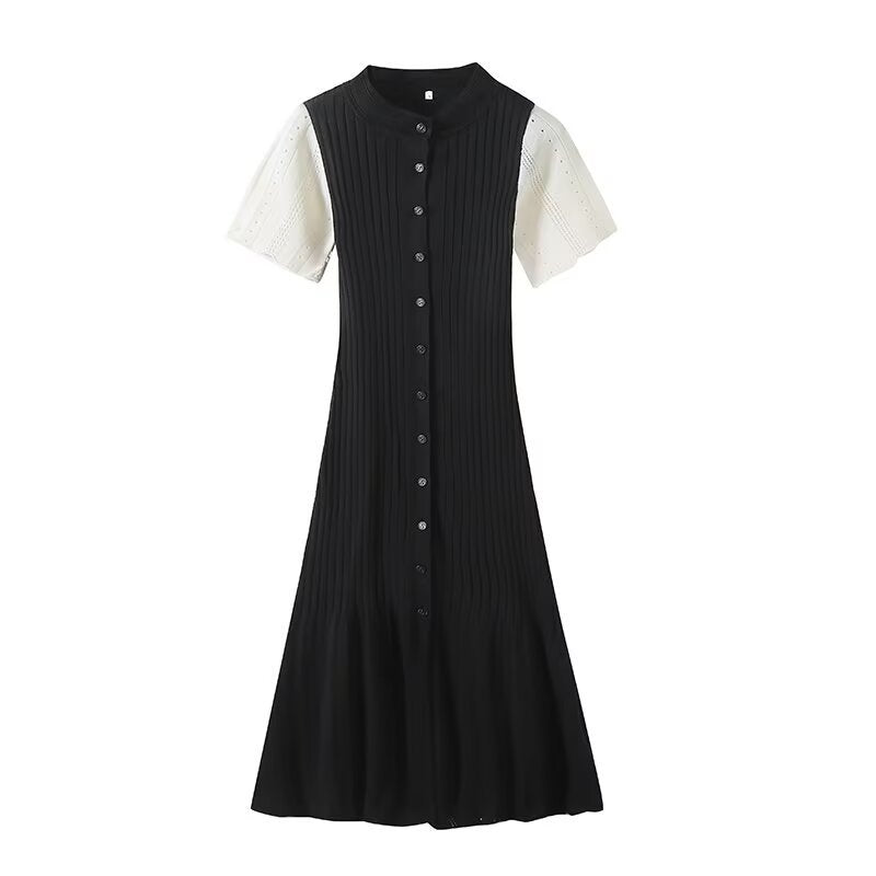 Damen knielanges Strickkleid mit eingeprägtem Muster und Knopfleiste EB