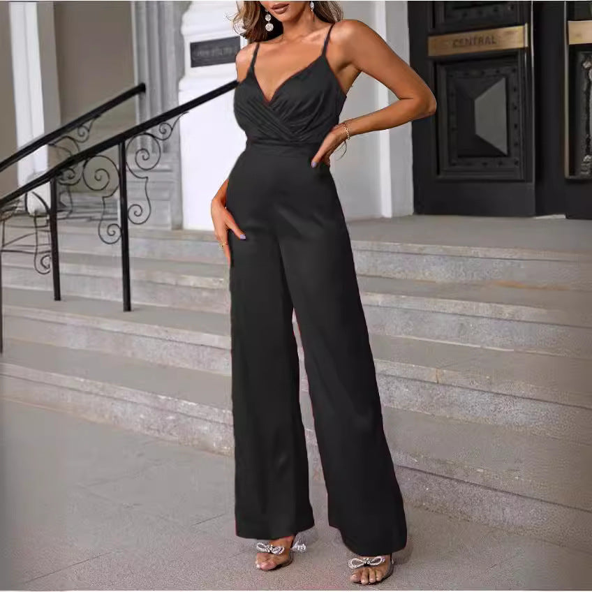 Damen eleganter Jumpsuit mit schmalen Trägern und einem fließenden Schnitt EB