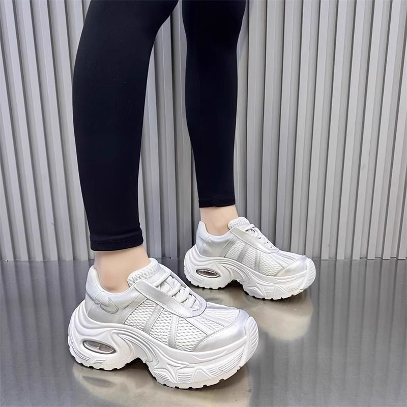 Damen Sportliche Chunky Sneakers mit atmungsaktiven Mesh-Einsätzen EB
