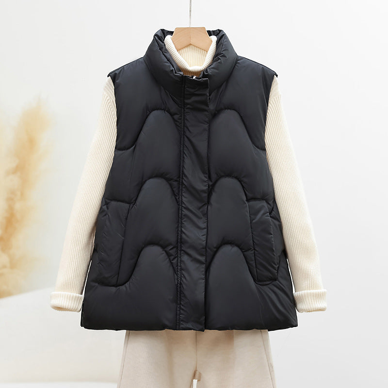 Damen nan ärmellose Steppweste mit hohem Polokragen und ergonomischer Bogensteppung EB