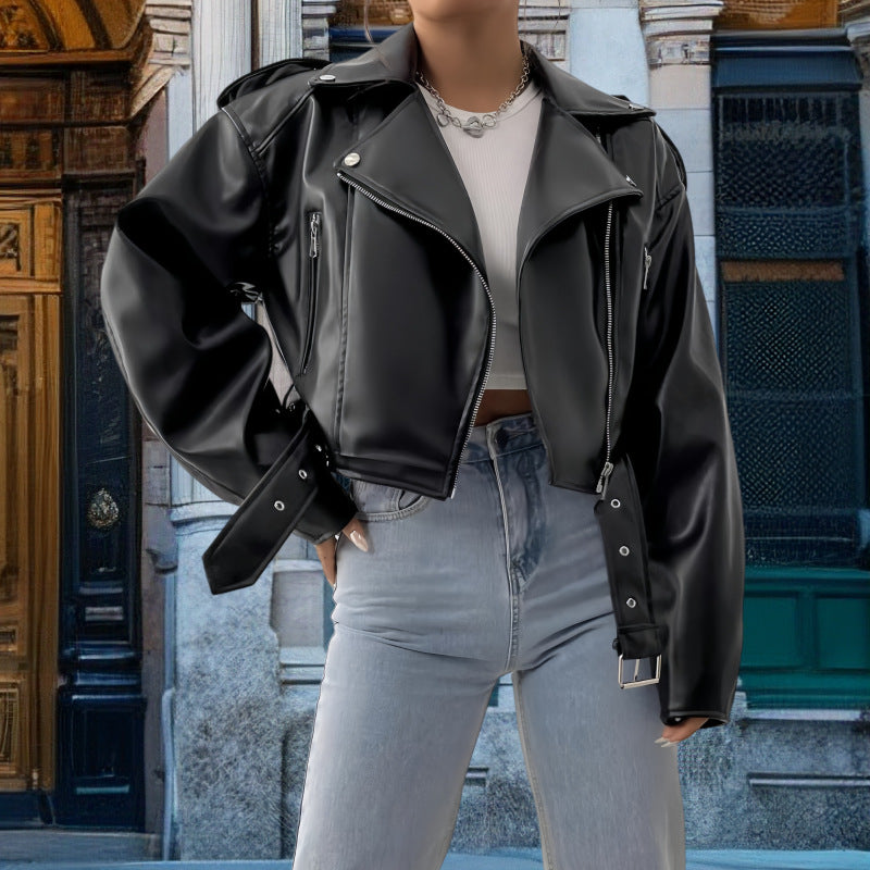 Damen Kunstleder Bikerjacke mit weitem Schnitt und umfangreichen Details EB