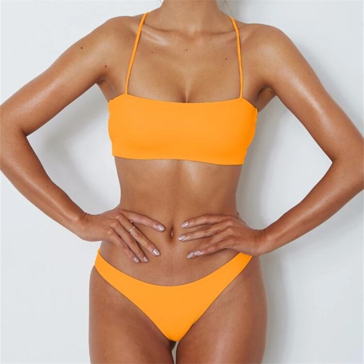 Damen Bikini mit modischem Bandeau-Oberteil und verstellbaren Trägern EB