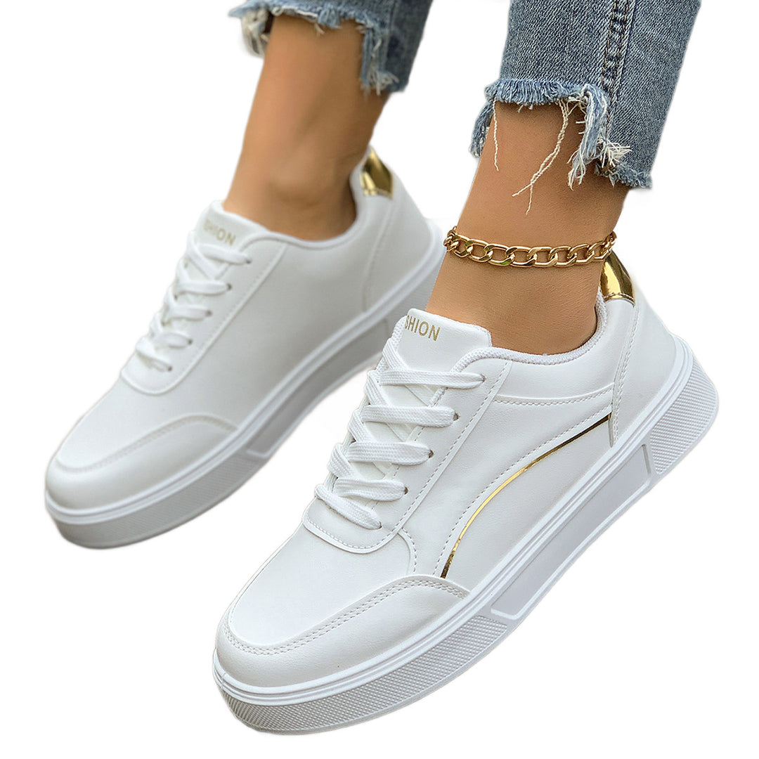 Damen Modische Sneaker mit eleganter Metallapplikation EB