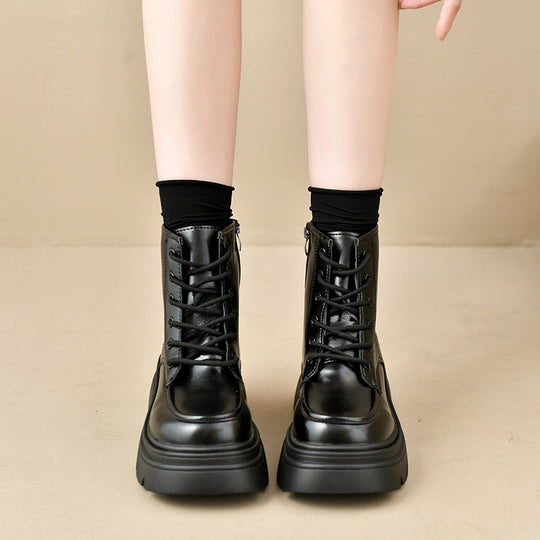 Damen Trendige Stiefeletten mit robustem Sohlenprofil und modischer Schnürung EB