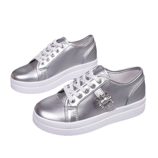 Damen  Plateau-Sneaker mit dekorativer Strass-Brosche und gepolstertem Komfortfußbett EB