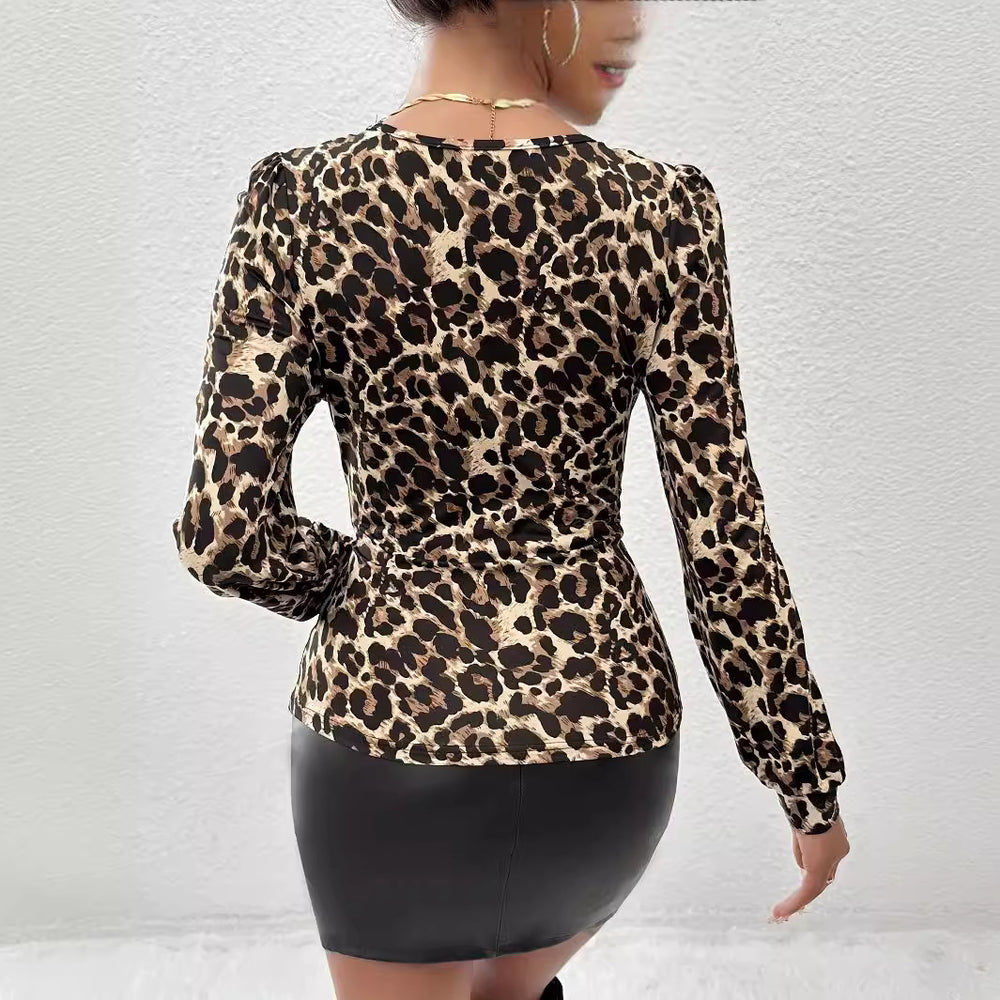 Damen Bluse mit Spitzenbesatz und Leopardenmuster EB