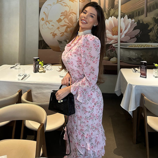 Damen Rüschenkleid mit floralem Design und elegantem V-Ausschnitt EB