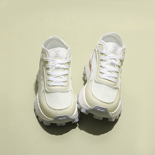 Damen sportliche Sneakers mit atmungsaktiver Mesh-Oberfläche und dämpfendem Sohlenprofil EB