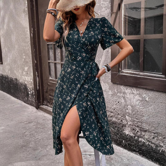 Damen Wickelkleid mit blumigem Design und asymmetrischem Saum EB