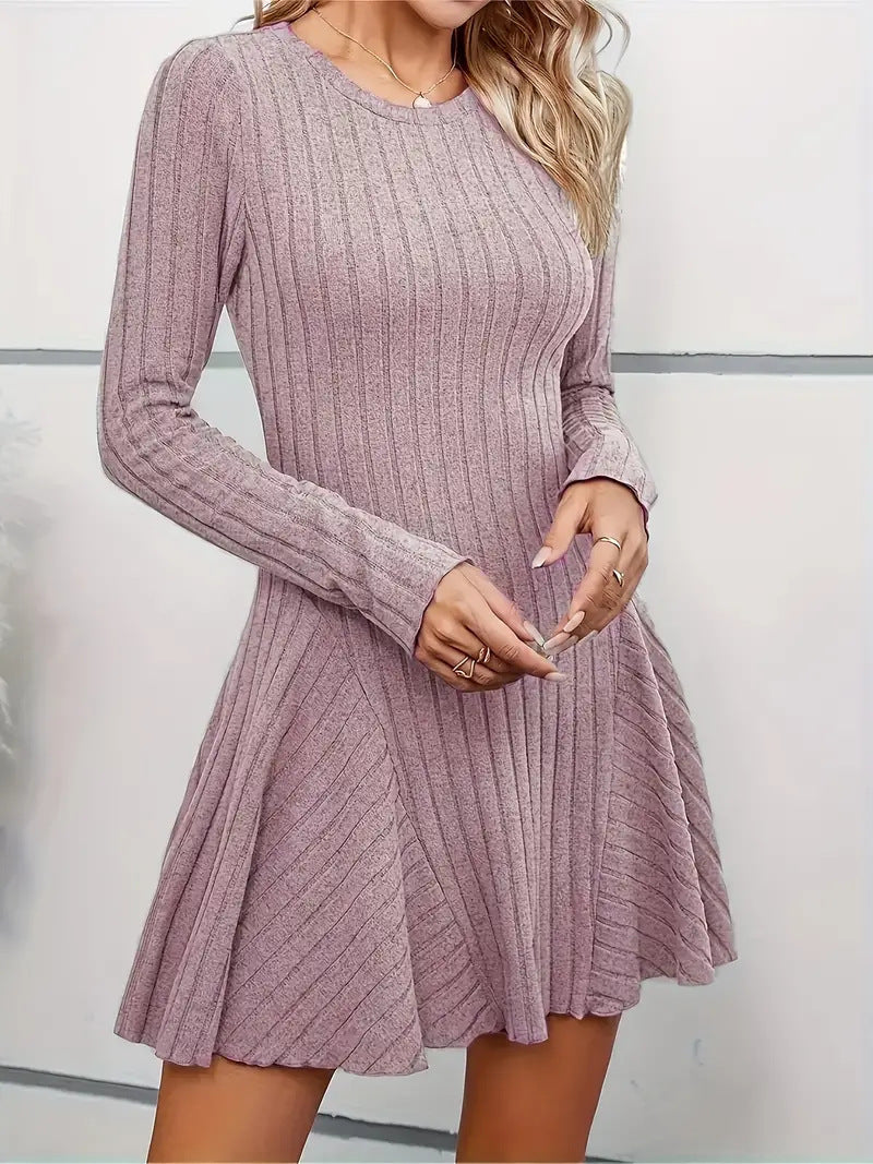 Damen Strickkleid mit raffiniertem Rüschendesign und schmeichelndem Schnitt EB
