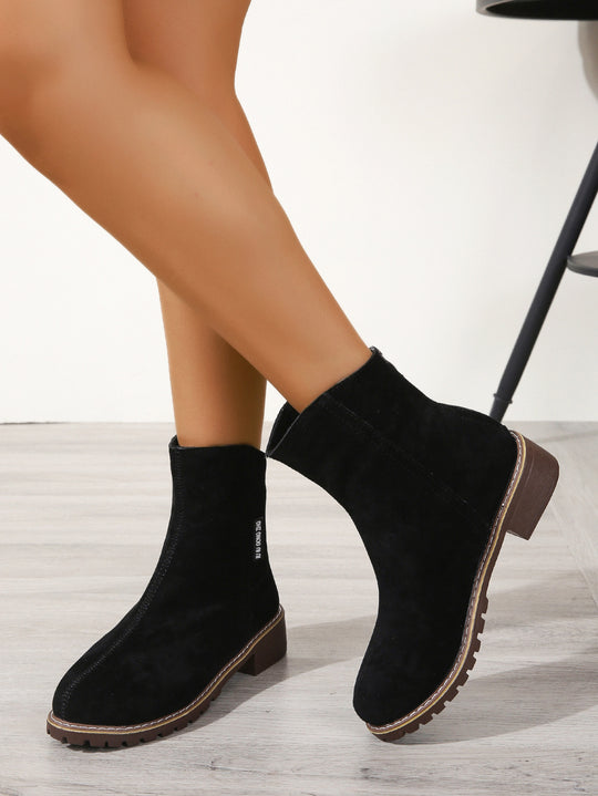 Damen Modische Ankle Boots aus Wildleder mit Reißverschluss EB