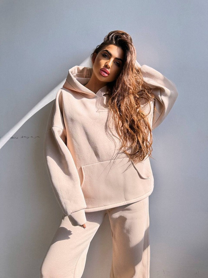 Damen Scuba-Fleece Lounge-Set mit Oversize-Kapuzenpullover und weiter Flare-Hose Eichborn Berlin