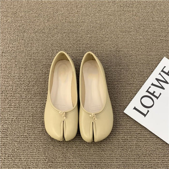 Damen Ballerinas mit eleganter Schlitz-Details und bequemer Innensohle EB