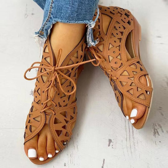 Damen Schnürsandalen mit luftiger Cut-Out-Optik und rutschfester Sohle EB