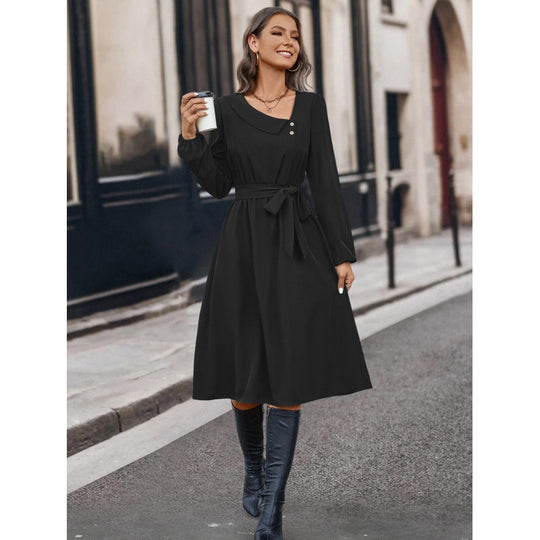 Damen Elegant geschnittenes Kleid mit Taillengürtel EB