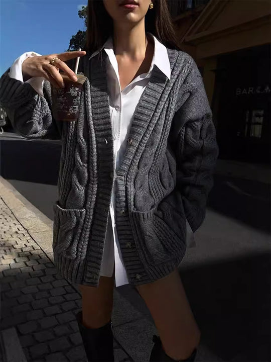 Damen Strickcardigan mit tiefem V-Ausschnitt und strukturiertem Zopfmuster EB