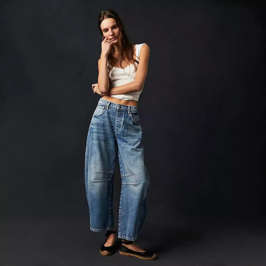 Damen Oversized Jeans im lässigen Schnitt mit modischen Details EB
