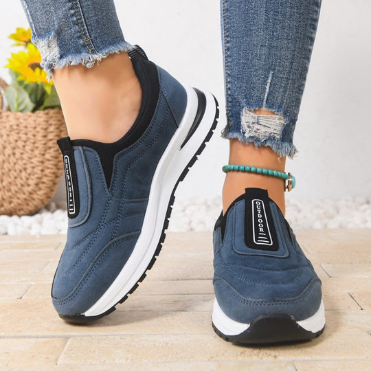 Damen Sportliche Slip-On Sneakers mit atmungsaktiver Oberflächenstruktur und rutschfester Sohle EB