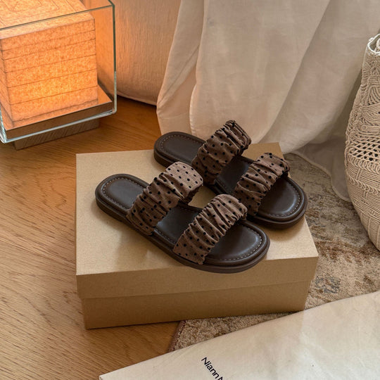 Damen Komfortable Zehentrenner-Sandalen mit modischem Rüschen-Design EB