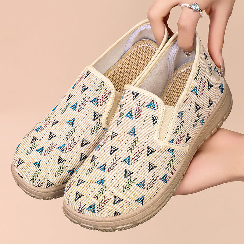 Damen Slip-On Schuhe mit bequemer Leistenform von EB