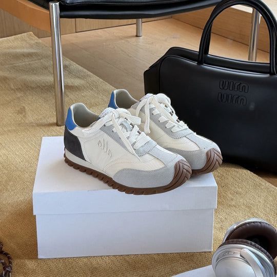 Damen sportive Sneakers mit retro-inspiriertem Design und atmungsaktiver Obermaterialstruktur EB