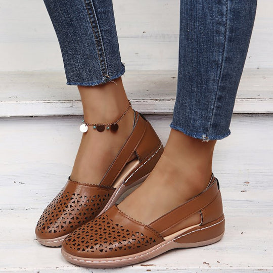 Damen Luftige Clogs mit besonders atmungsaktivem Lochdesign und komfortabler Laufsohle EB
