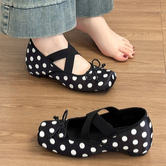 Damen verspielte Ballerinas mit hochwertiger Lochmusterapplikation EB