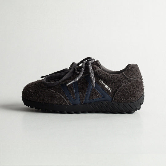 Damen Lauf Sneakers mit Sportlichem Design und Hochwertigem Wildleder EB