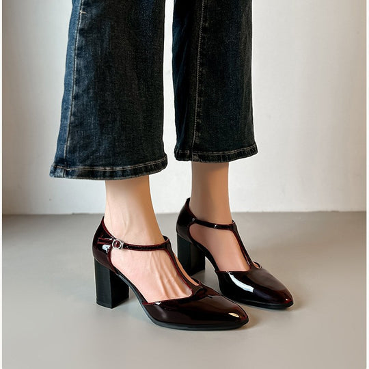 Damen Elegante T-Strap Pumps mit Blockabsatz EB