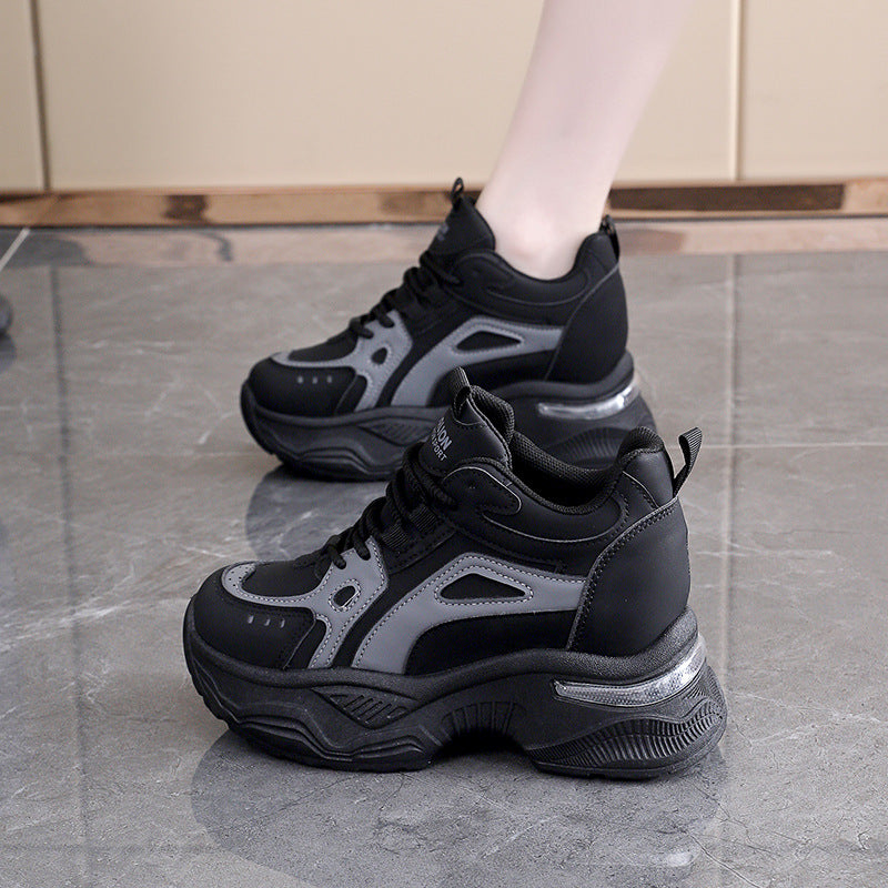 Damen Sportliche Sneakers mit dämpfender Laufsohle und atmungsaktivem Obermaterial EB