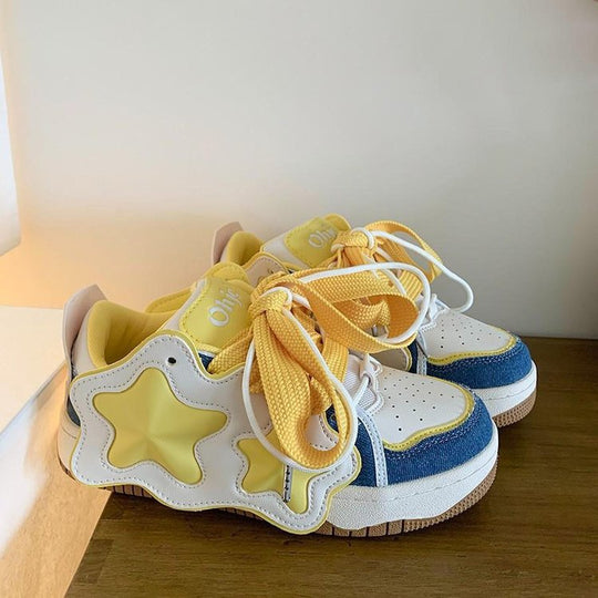 Damen Sneakers mit einzigartigem Sternen-Design und bequemer Polsterung EB