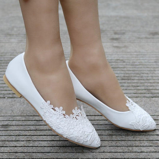 Damen Elegante Ballerinas mit filigraner Blumenstickerei EB