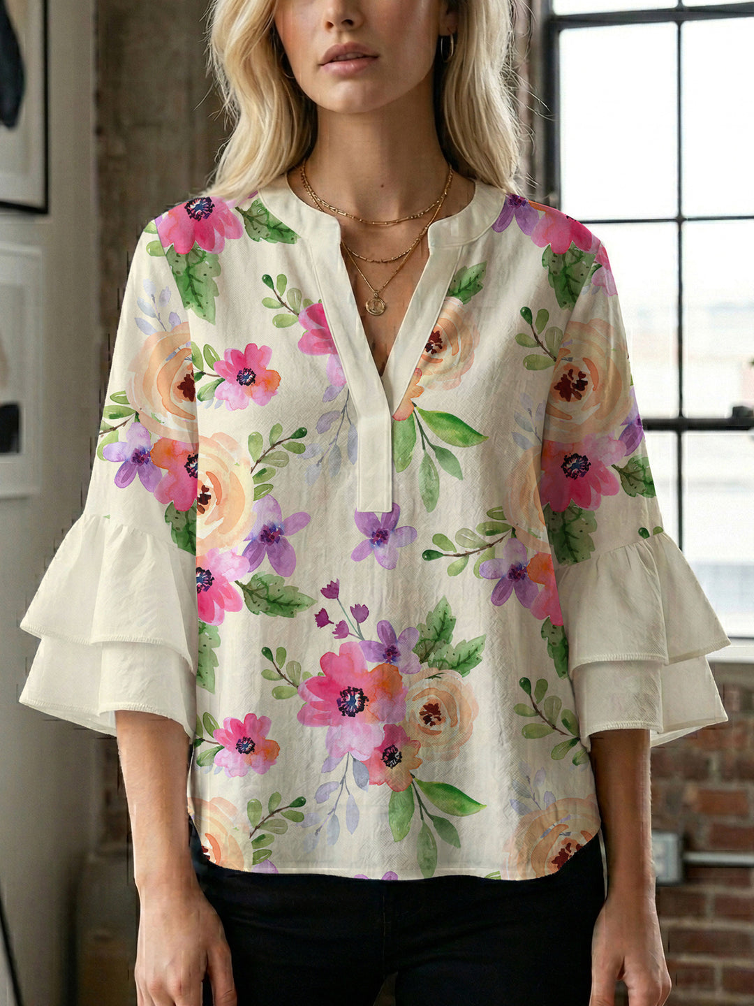 Damen Bluse mit voluminösen Ärmeln und floralem Design EB