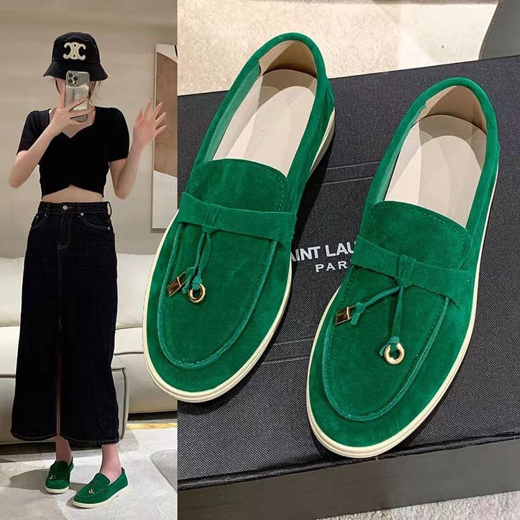 Damen Veloursleder Slipper mit dekorativer Quaste und profilierter Gummisohle EB