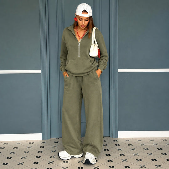 Damen lässiges Zip-Sweatset mit Polokragen und weitem Jogger-Schnitt Eichborn Berlin