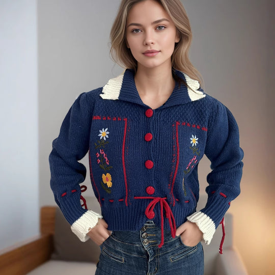 Damen Strickjacke mit floralen Stickereien und dekorativen Knöpfen EB