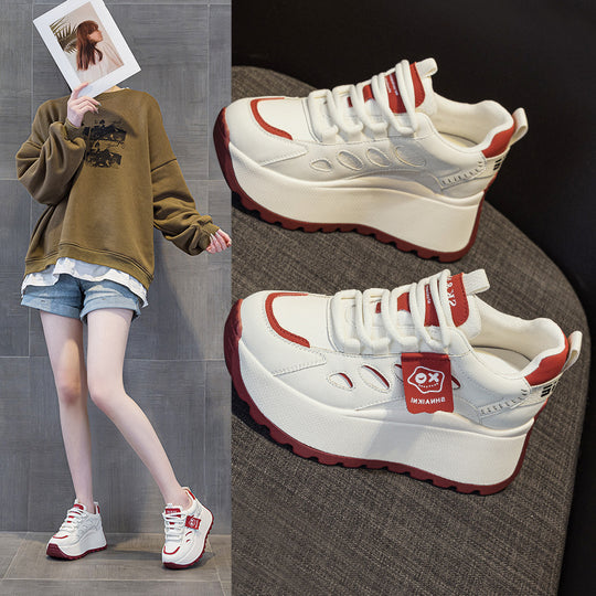 Damen Sportliche Plateausneakers mit modernem Design und flexibler Sohle EB