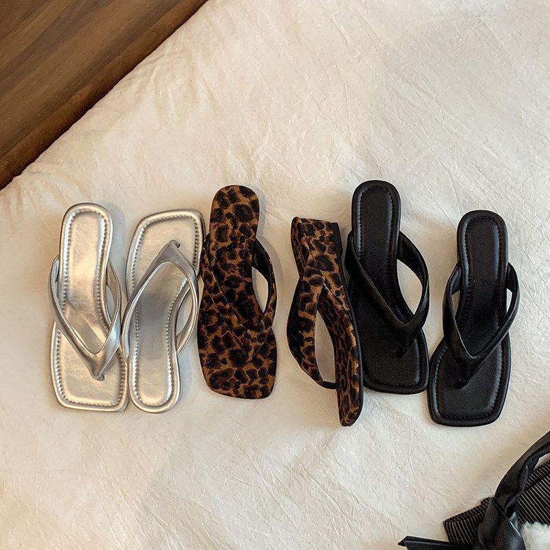 Damen trendige Zehentrenner-Sandalen mit elegantem Riemendesign EB