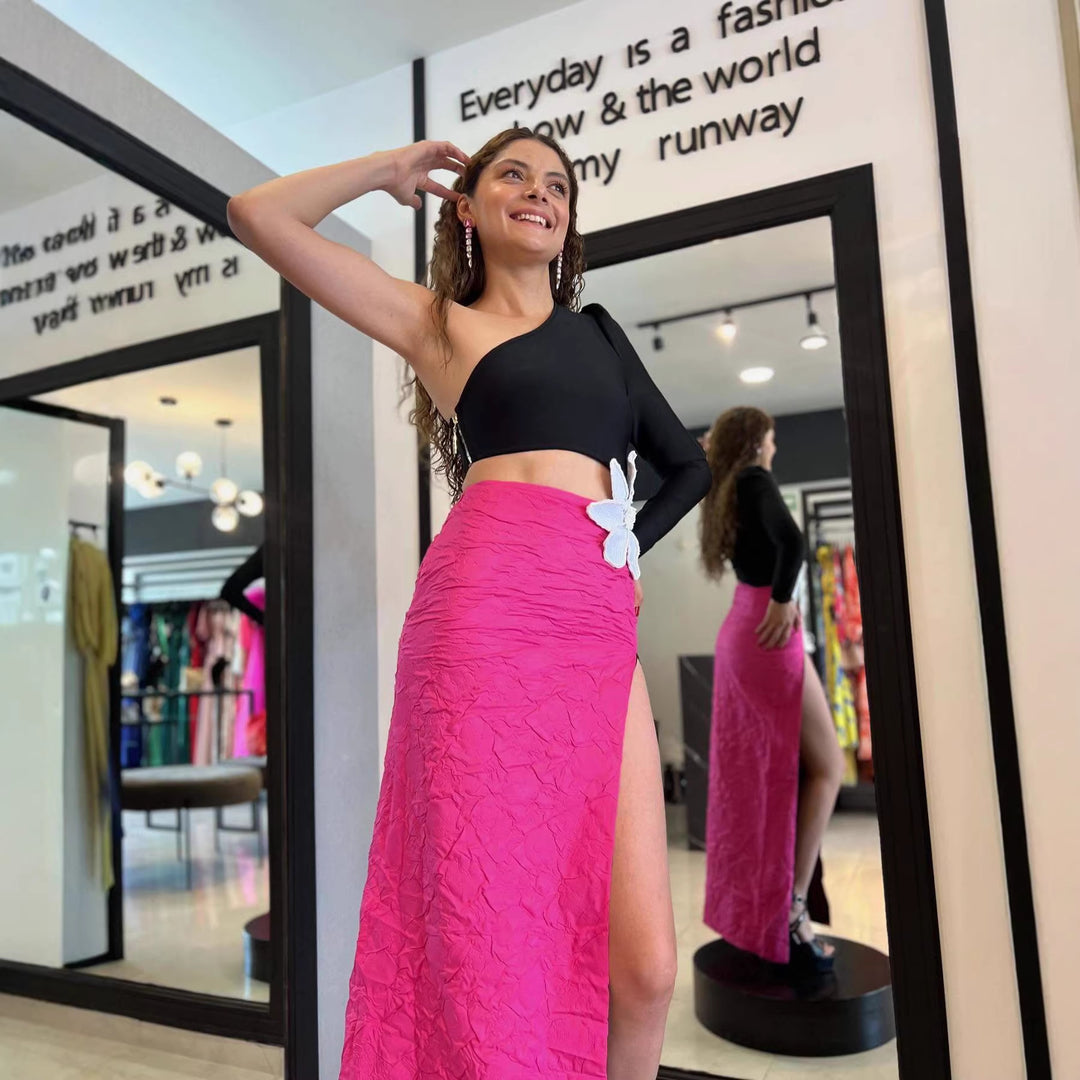 Damen Elegantes Kleid mit asymmetrischem Oberteil und floralem Akzent EB