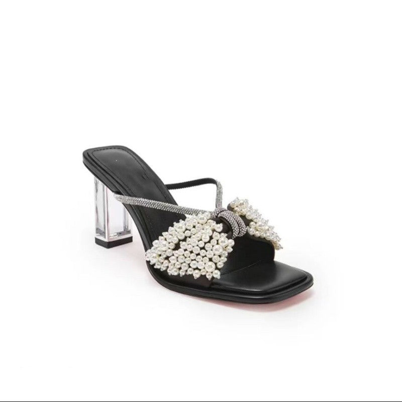Damen Glamouröse Sandalen mit Perlenapplikation und transparentem Blockabsatz EB